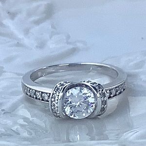 Beautiful 925 Sterling Silver Bezel Set CZ Ring